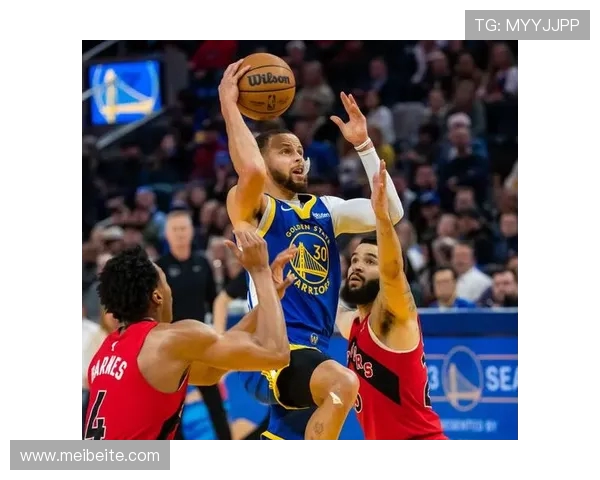 勇士与猛龙精彩对决完整回放重温篮球巅峰时刻的激情与荣耀